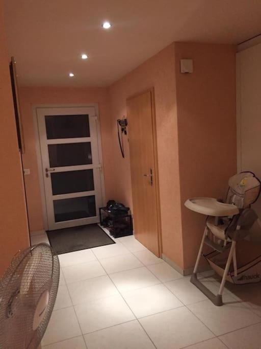 Villa Beautiful House With Free Parking On Premise Utzenstorf Exterior foto