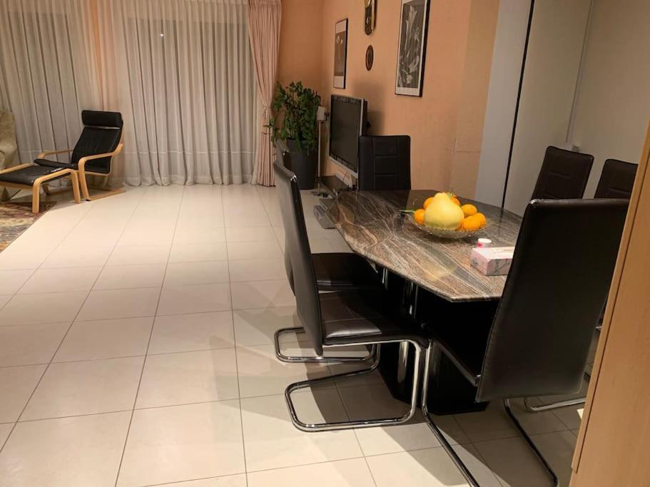 Villa Beautiful House With Free Parking On Premise Utzenstorf Exterior foto